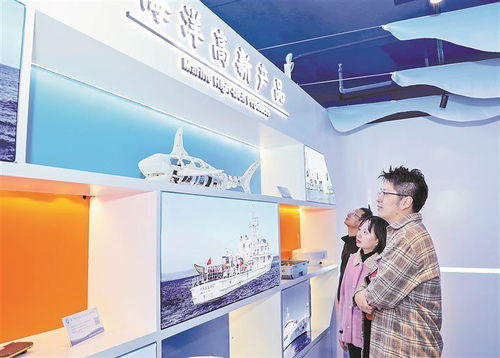 廈門 突出特色優(yōu)勢，以會(huì)議及展覽服務(wù)為引擎，加快建設(shè)海洋強(qiáng)市